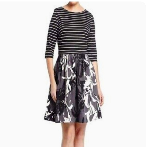 Mixed Pattern Scuba Dress in Stripes and Floral Print Size 6P - Picture 1 of 11